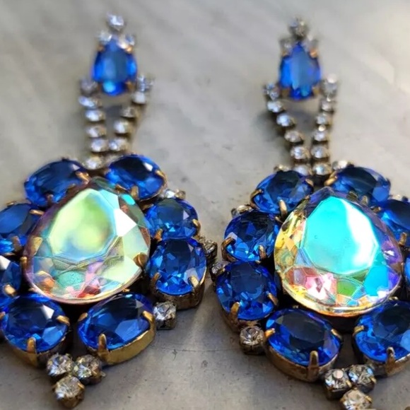 Husar D Czech Blue Rhinestone Earrings - Picture 4 of 5
